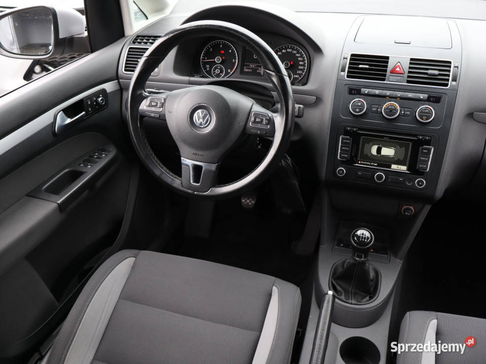 VW Touran 16 TDI wielofunkcyjna kierownica Touran Volkswagen Bielany Wrocławskie