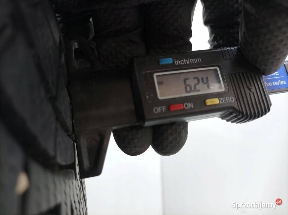 4x OPONA ZIMOWA GOODYEAR ULTRAGRIP 9 20555R16