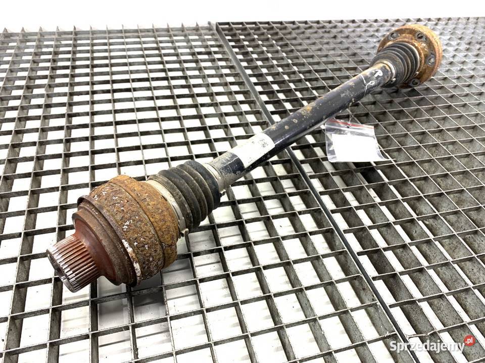 PÓŁOŚ PRAWY TYŁ AUDI Q8 4M0501203D 30 286 SUV Układ napędowy