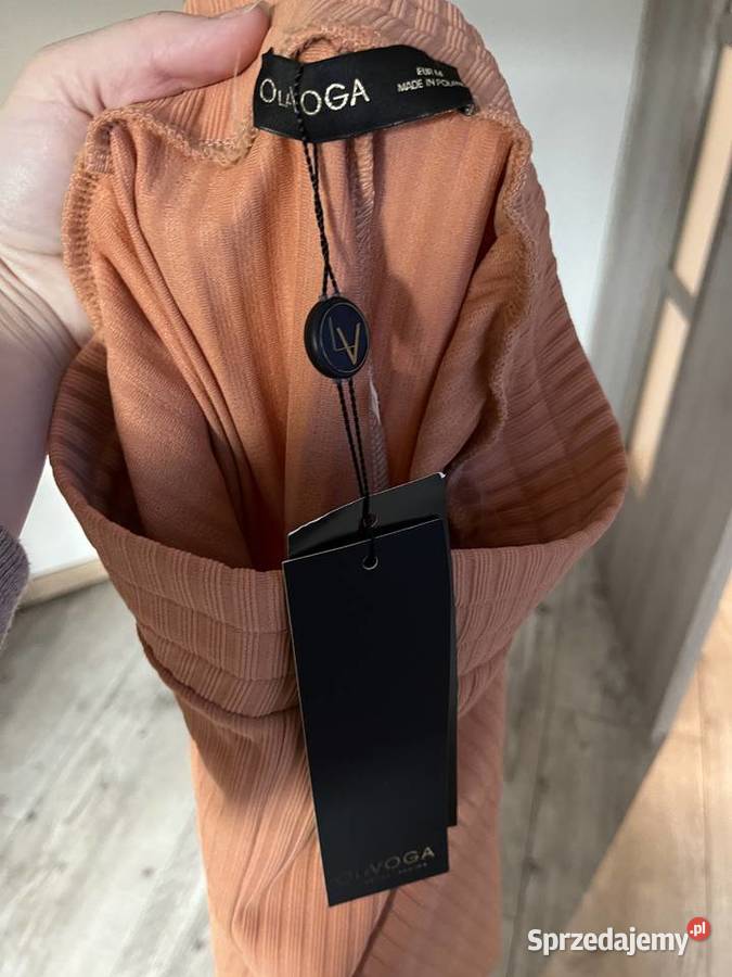 Sprzedam ciuchy nowe kurtkę parkę i płaszcz Pozostałe Rumia sprzedam