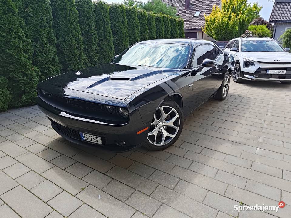 Dodge Challenger SXT Plus , niski przebieg , bardzo ładny , 2015 rok