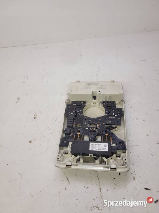 LAMPKA KABINY AUDI A4 B8 A5 Q5 8T0947135B 13U Przystajń sprzedam