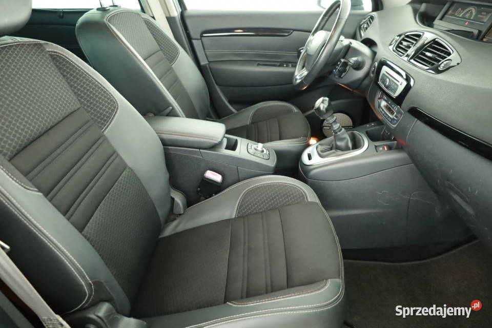 Renault Grand Scenic 12 TCe światła do jazdy dziennej Piaseczno