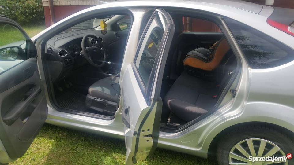 Ford Focus Mk2 16 LPG lakier metallic Jednorożec