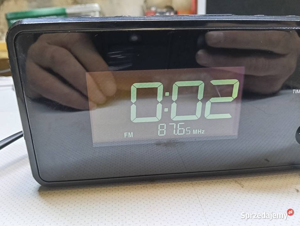 budzik cyfrowy z radiem AMFM Drążdżewo Nowe
