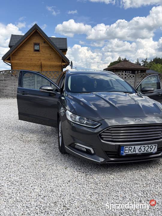 Sprzedam Forda Mondeo 2017r Malutkie
