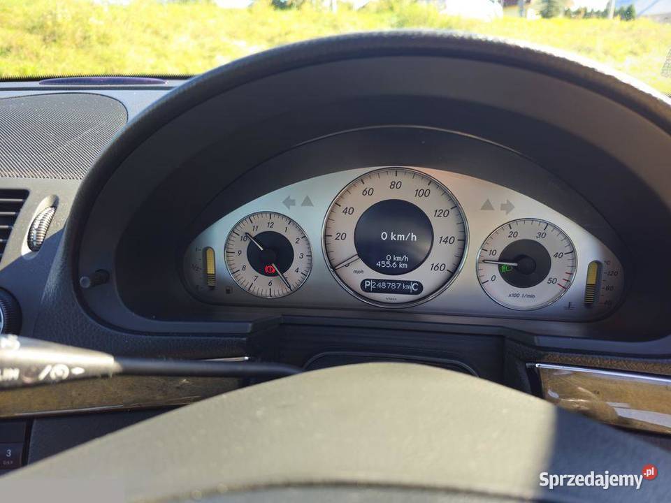MercedesBenz E320 T CDI Avantgarde 204 2005r Nowodworce