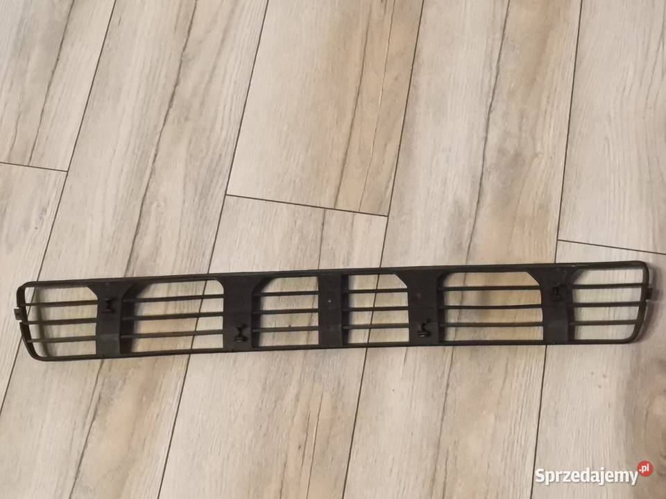 AUDI A4 B5 DOLNA KRATKA ZDERZAKA PRZÓD 8D0807683 Międzychód sprzedam