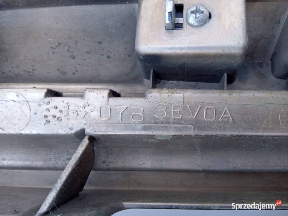 ATRAPA CHŁODNICY GRILL INFINITI QX70 FX30 35 37 Karoseria