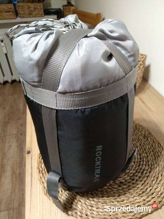 Sprzedam nieużywany lekki śpiwór mumia śląskie Częstochowa