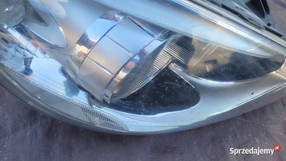 VOLVO V60 S60 REFLEKTOR PRAWY LAMPA PRZÓD PRAWA