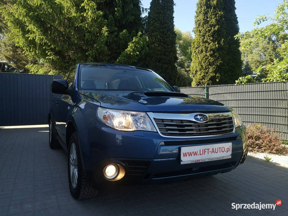 Subaru Forester 20 D 147 Klimatronik 4x4 niebieski Strzegom