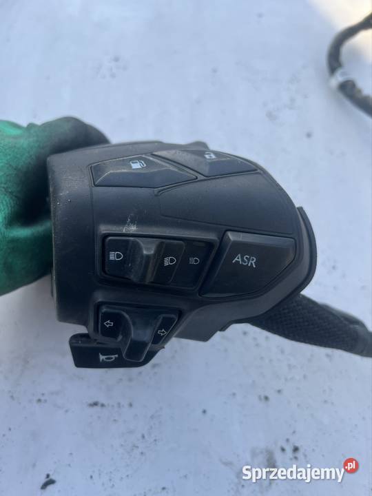 Przełącznik prawy Piaggio Beverly 400 hpe 22r osobowe