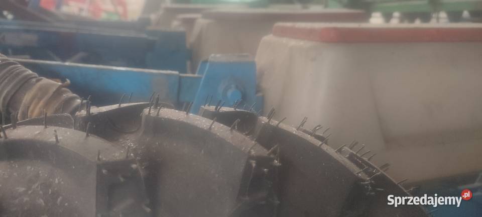 Siewnik monosem ng 6 sekcyjny do siania w Peresołowice