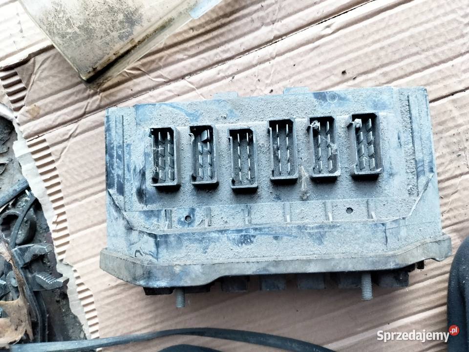 ŁADA SAMARA 2107 SKRZYNKA BEZPIECZNIKÓW Kamień-Kolonia