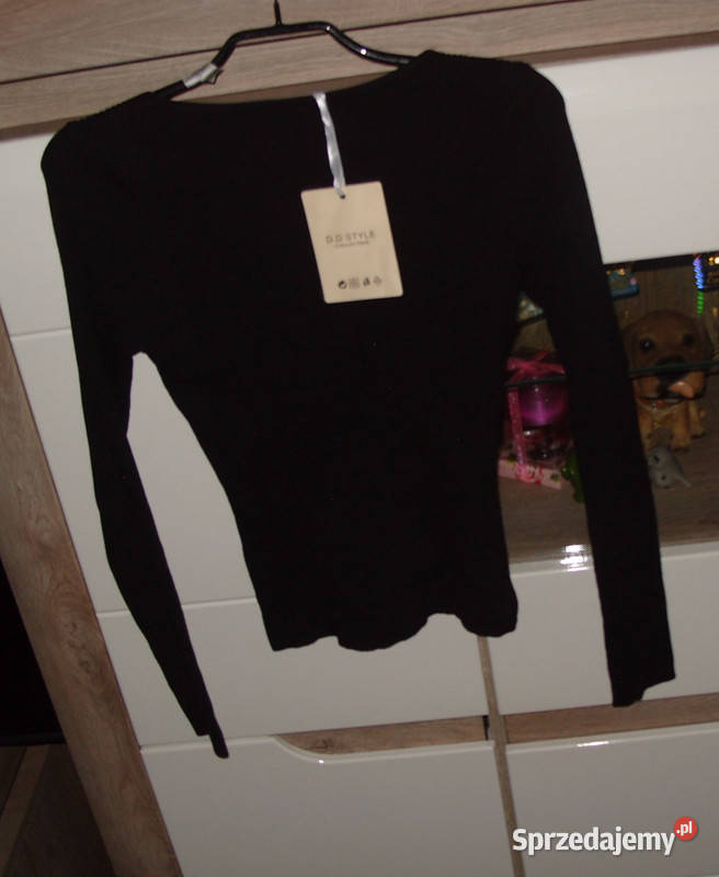 Czarna dopasowana bluzka NOWA prążek guziki Rawicz