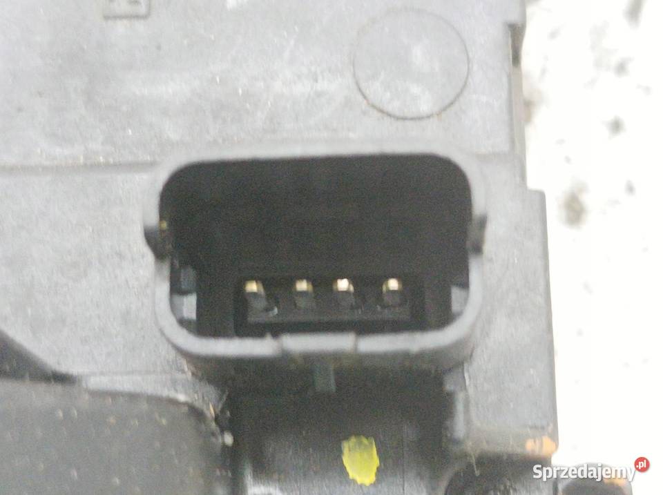 ZAMEK DRZWI PRAWY PRZÓD EU 805020006R Renault Rok produkcji 2012 sprzedam