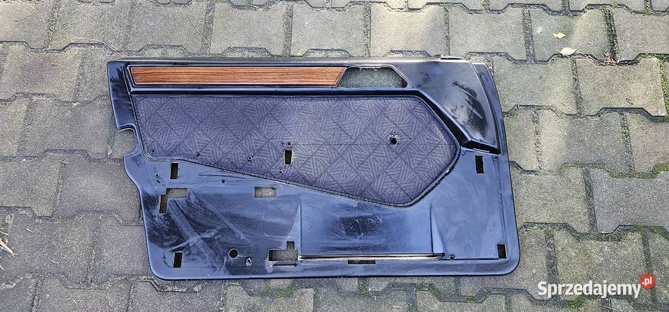 Tapicerka drzwi lewa mercedes w124 Tapicerki samochodowe Zbąszyń