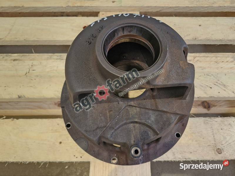 Obudowa skrzyni biegów Massey Ferguson 5460 6270 dolnośląskie Byków