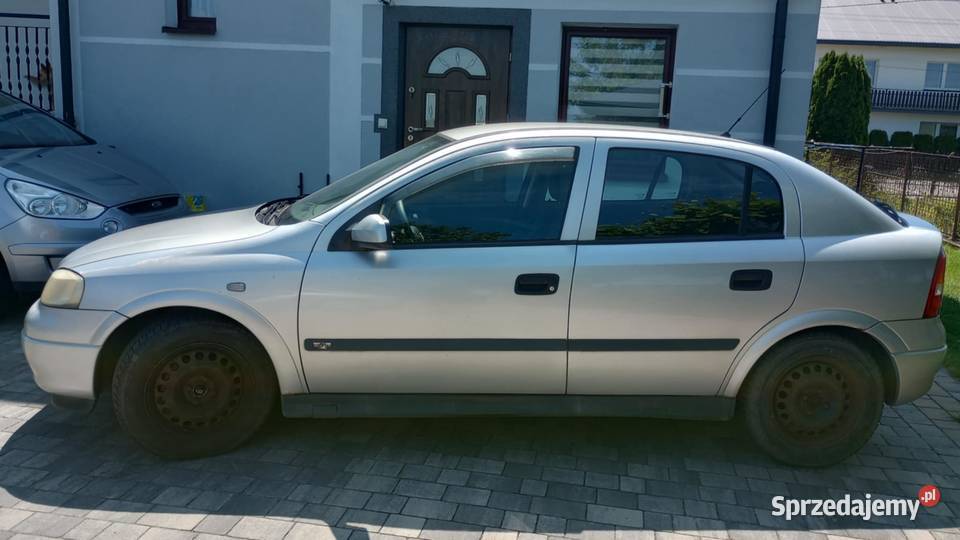 Sprzedam samochód Opla AstraG 17 DTI ISUZU 2002 Samochody osobowe Błogoszcz sprzedam