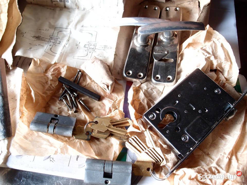 Zamki do drzwi wkładki zamki wpuszczane różne Łódź