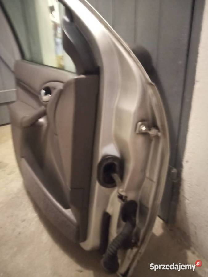 Kompletne Drzwi Ford focus mk 1 combi lift części blacharskie Słupsk