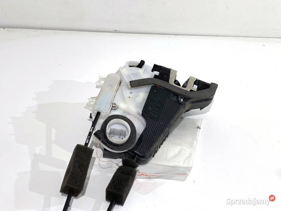 ZAMEK DRZWI LEWY TYŁ HONDA CRV V SUV