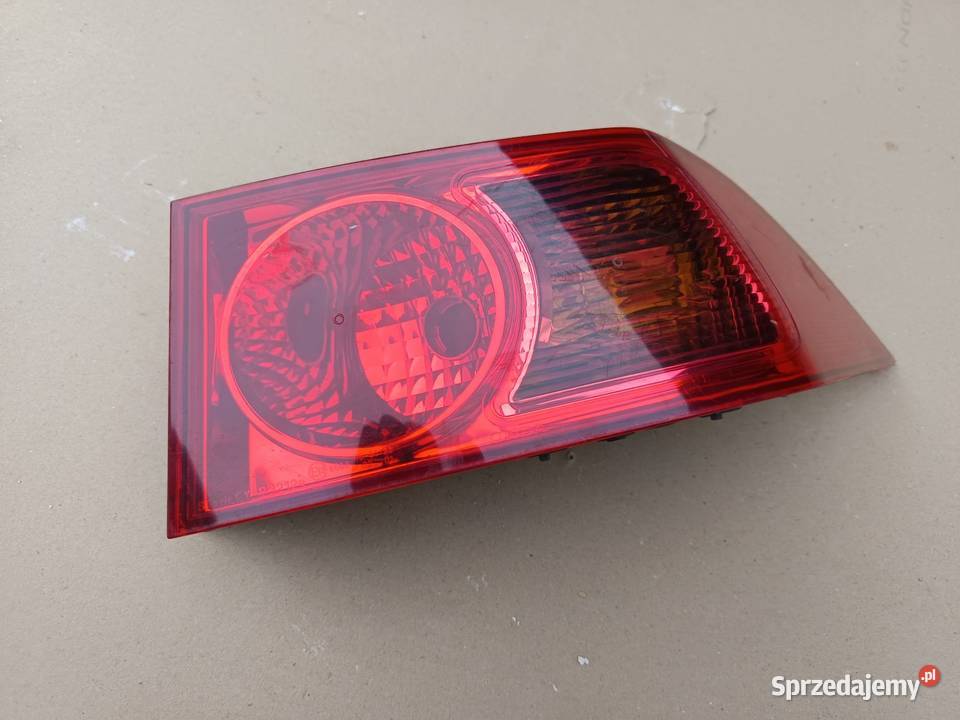 Honda Accord VII lampa prawa tył sedan sprzedam