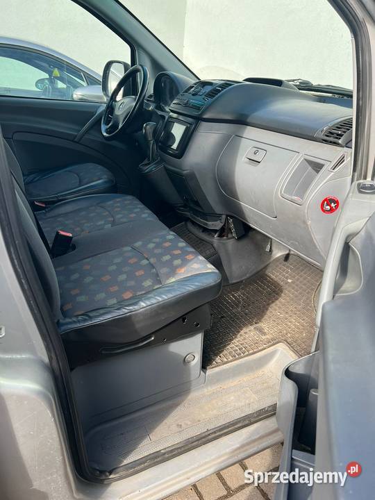 Syndyk sprzeda samochód osobowy van marki Turek