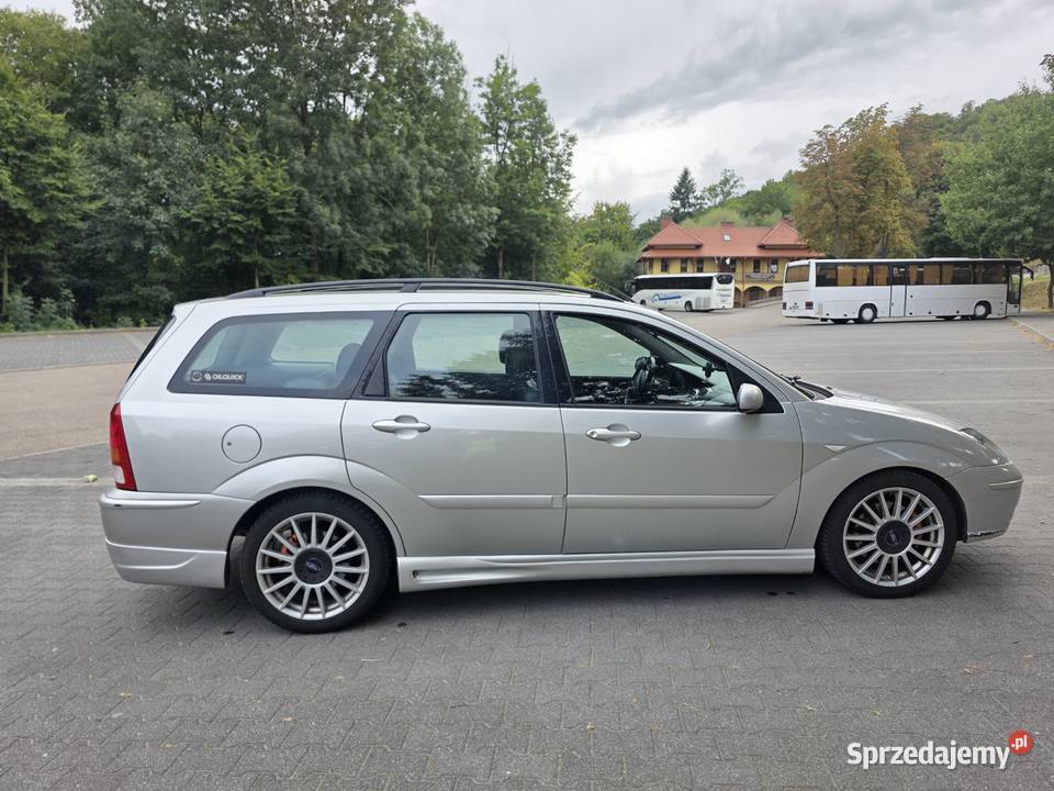 Ford Focus ST170 kombi 20 benzyna ze Szwajcarii