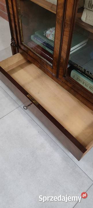 Ekskluzywna biblioteka witryna Ludwik Filip Łagów