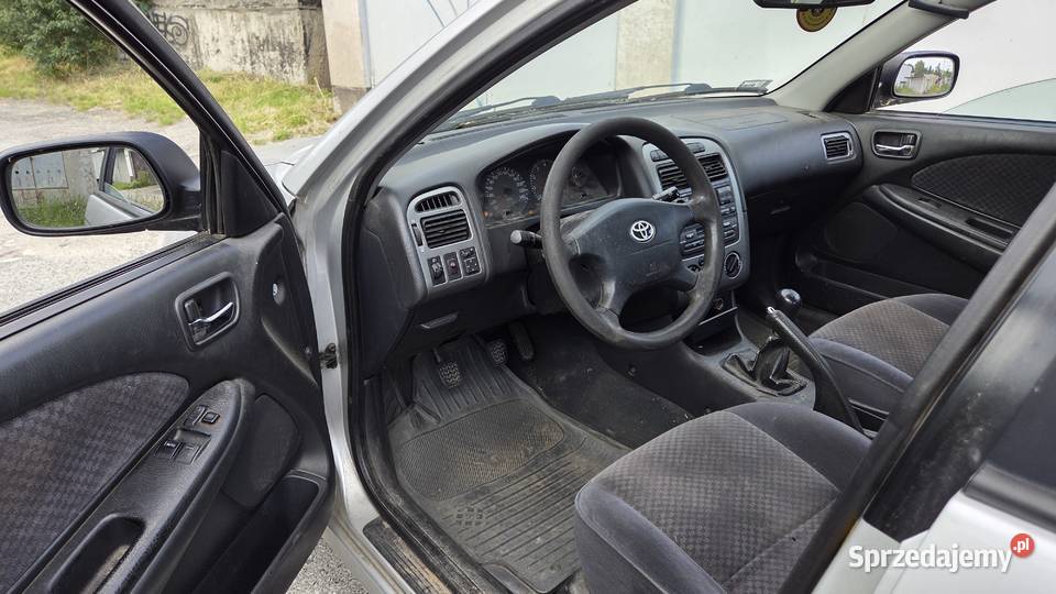 Toyota Avensis 16 vvti sedan Katowice