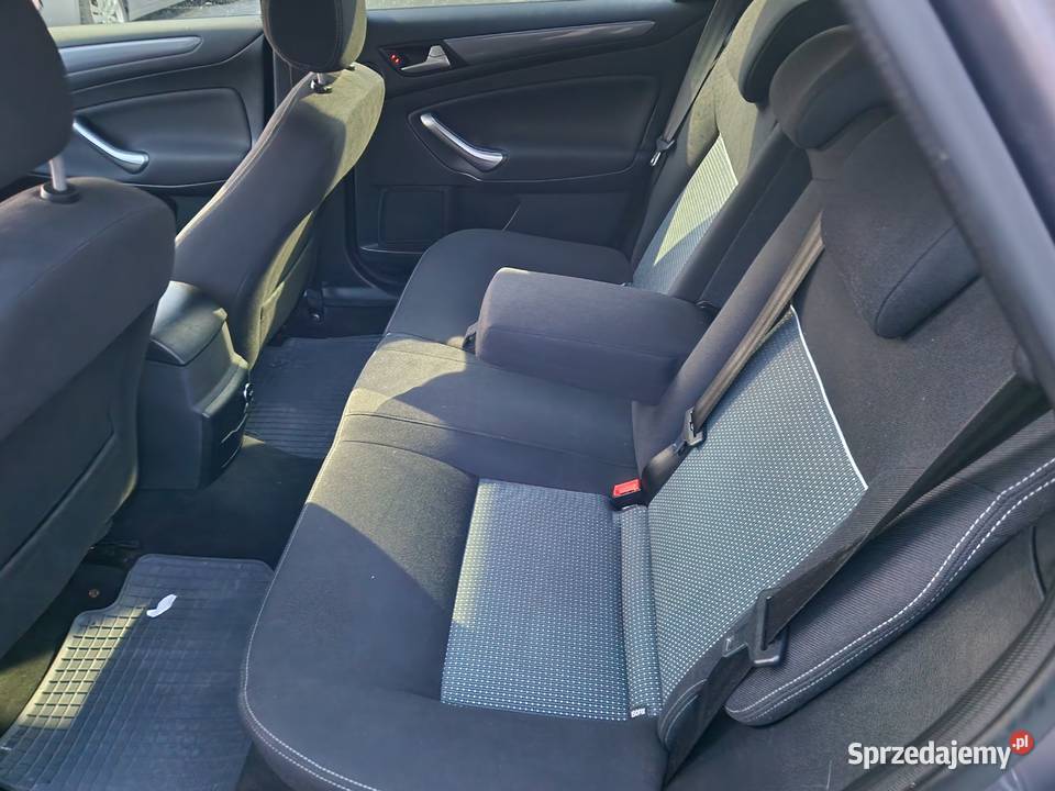 Ford mondeo kombi 2013 16 benzyna klimą itp 1600cm3 Mondeo Gniezno