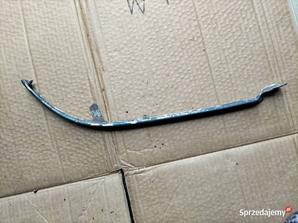 LISTWA POD LAMPE AUDI 80 B4 LISTWA Kamień-Kolonia