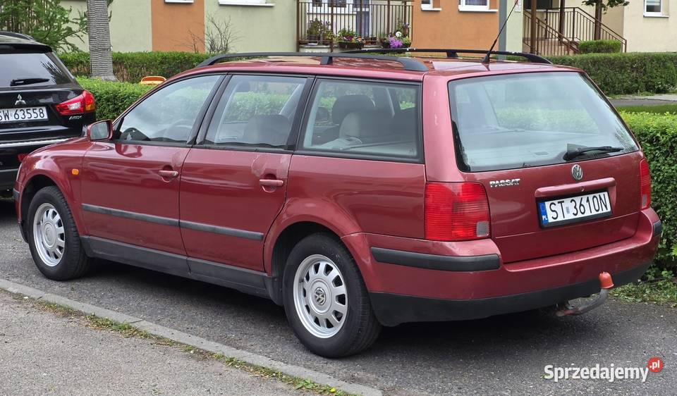 Volkswagen Passat B5 16 benzyna hak 101KM Chorzów