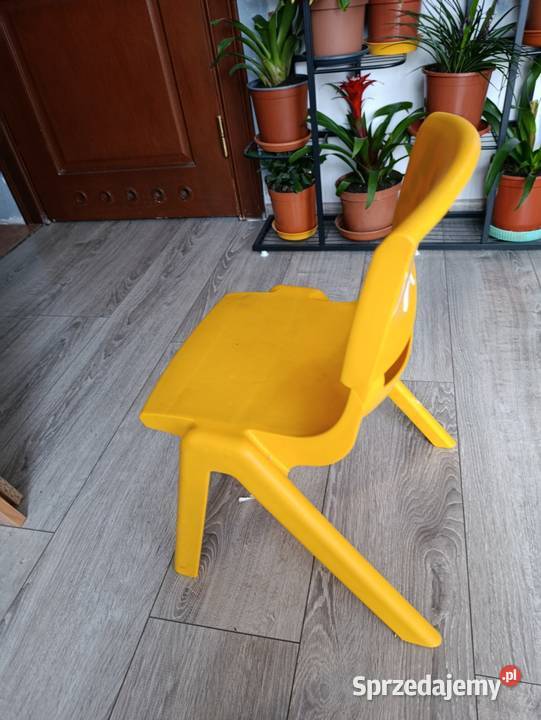 krzesło krzesełko żółte dzieci dziecka Poznań