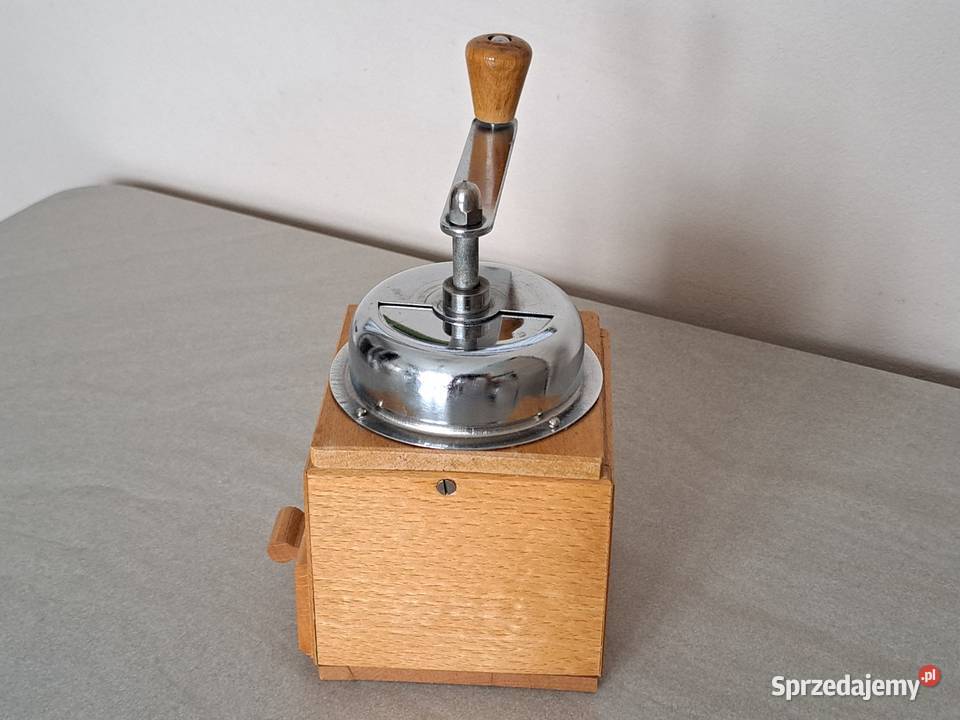Młynek do pieprzu Bielsko z czasów PRLu Vintage mazowieckie Radom
