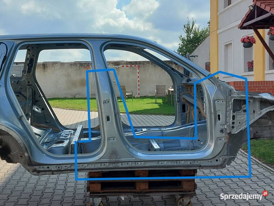 Volvo XC90 II D5 Słupek próg prawy 47746