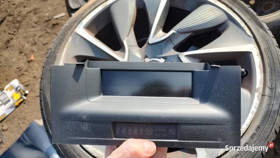 Wyświetlacz radia 967395258000 Citroen DS4 osobowe Książ Wielkopolski