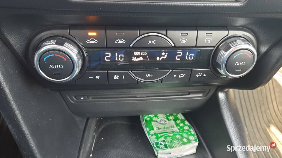 Sprzedam Mazda 3 sedan benzyna polski salon światła do jazdy dziennej Tomaszów Mazowiecki