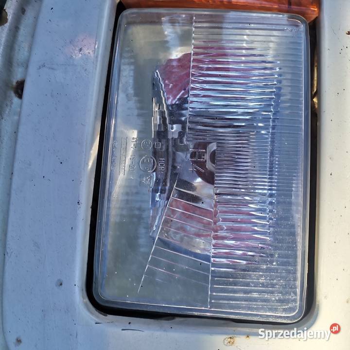 Pas przedni lampy chłodnica wartburg Gubin