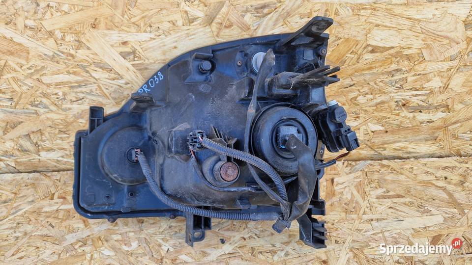 NISSAN XTRAIL LAMPA PRZÓD PRZEDNIA PRAWA EUROPA wielkopolskie