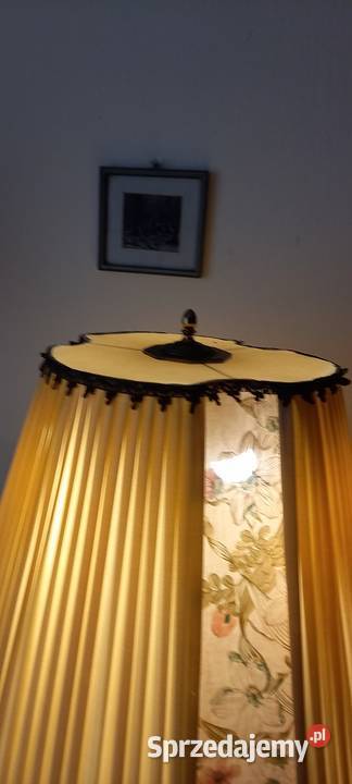 Ładna mosiężna lampa podłogowa z abażurem Skierniewice