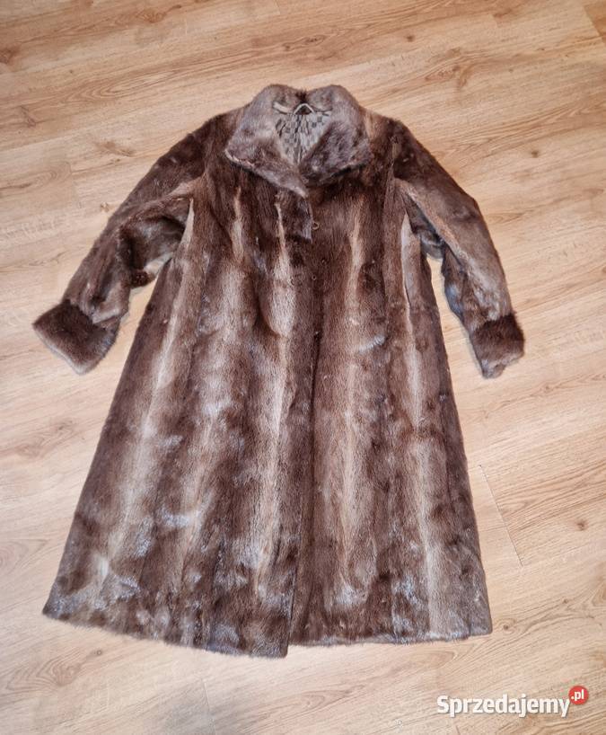 Eleganckie futro damskie Pelzmodelle Wankerl N