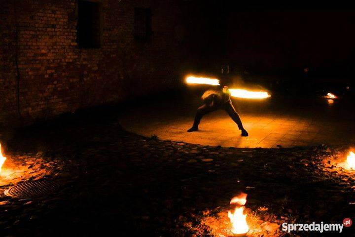 Karmazyn Fireshow taniec z ogniem Zielona Góra