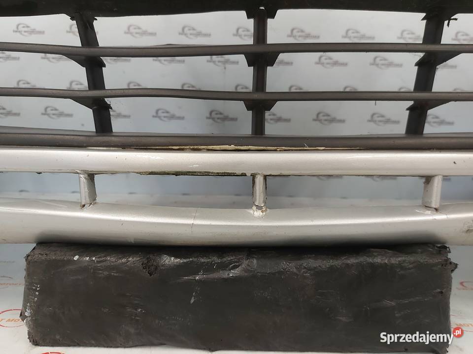 FORD FOCUS MK3 III 14r zderzak przód BM5117757A osobowe Kielce