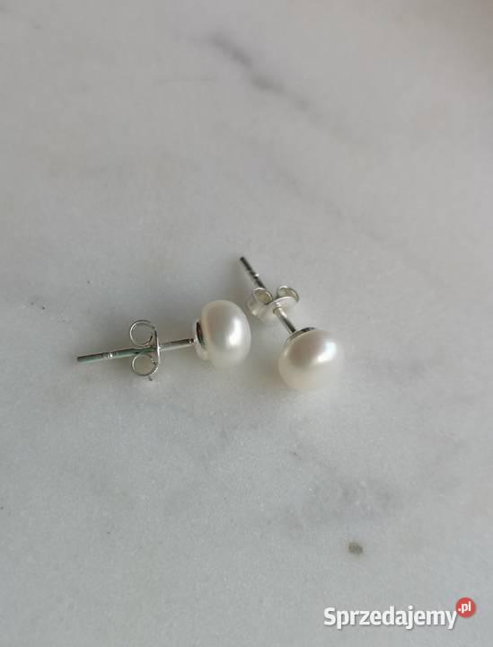 kolczyki z białą perłą 25 e sprzedam