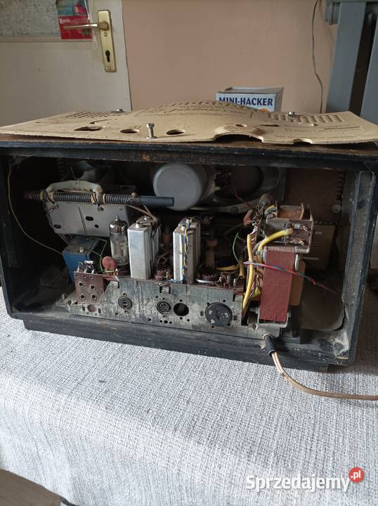 Małe radia lampowe Telefunken Loewe Opta Płock