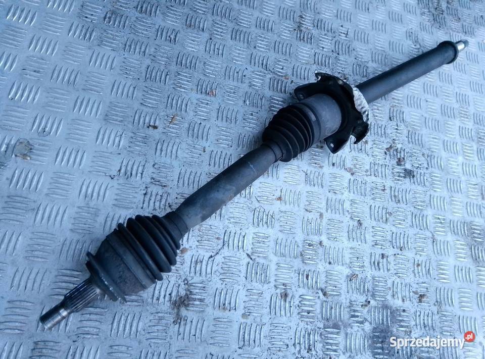 MercedesBenz A W169 2012 14983 Przód strona osobowe Półosie Barłogi