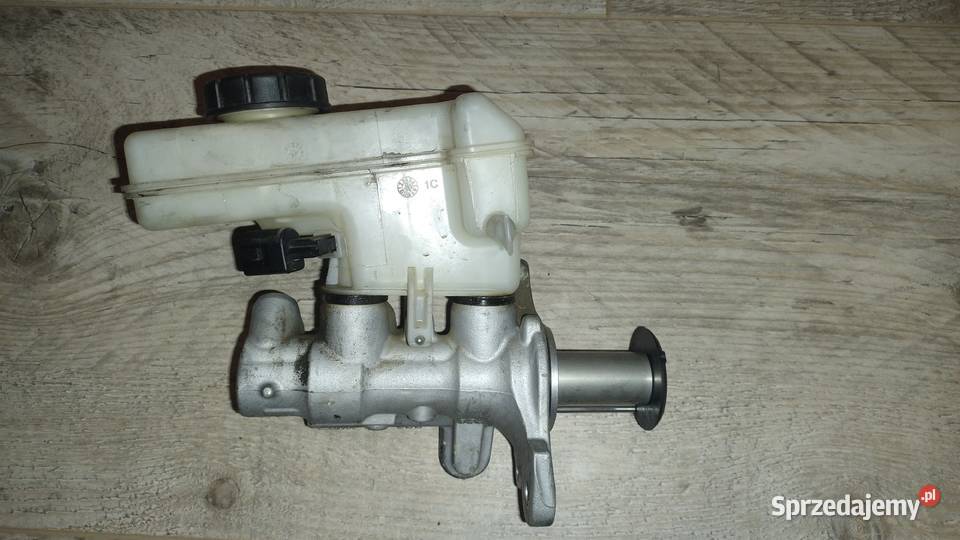 Zbiornik wyrównawczy płynu hamulcowego Wadowice